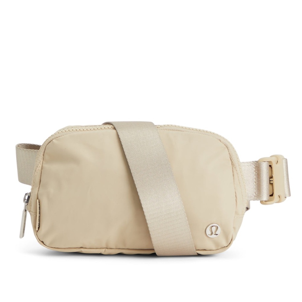 Everywhere Belt Bag 1L.